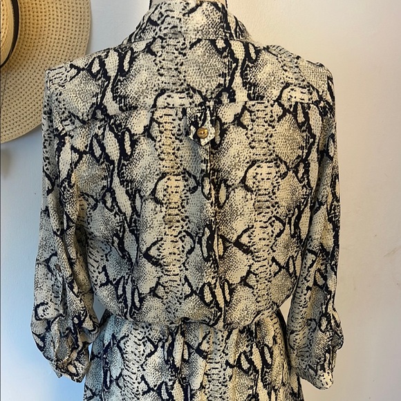 A’GACI | Multicolored Tie Front Ruffled Mini Dress Size Medium - Picture 6 of 8